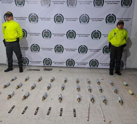 En dos acciones policiales, la Policía Nacional incautó elementos pirotécnicos ilegales