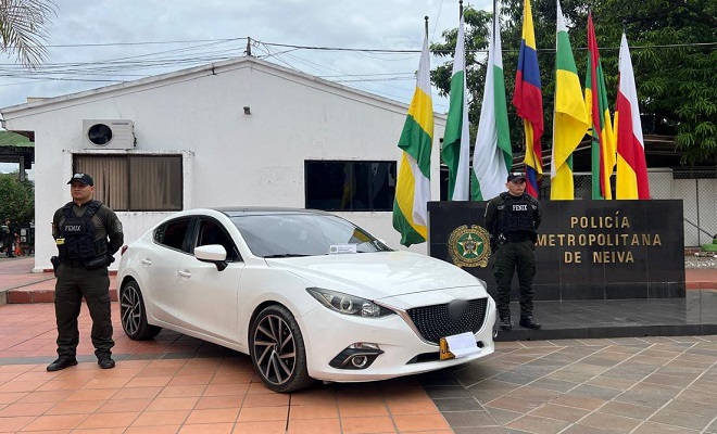 Policía Nacional en Neiva Recupera vehículo