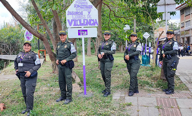 Policía Metropolitana lidera recuperación ambiental y social con enfoque de género en Popayán