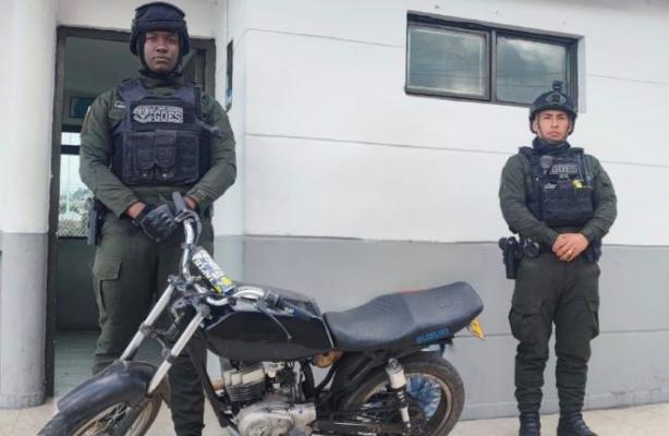 Recuperan motocicleta hurtada en operativo del GOES en Pasto