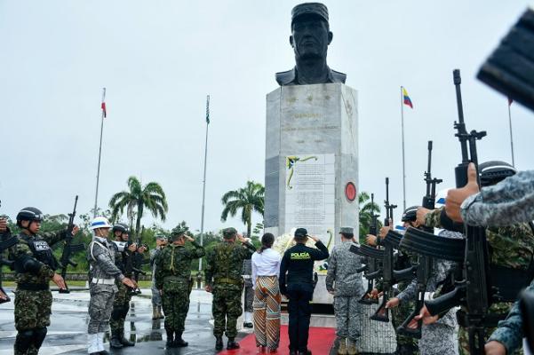 Rendimos homenaje a hombres y mujeres que ofrendaron su vida por Colombia