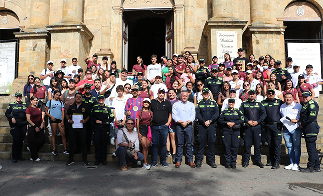 &ldquo;El Socorro corri&oacute; por la protecci&oacute;n de la juventud&rdquo; con carrera de observaci&oacute;n liderada por la Polic&iacute;a