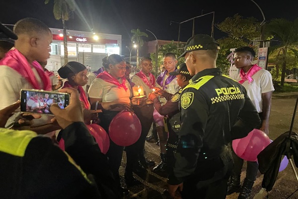 Una velatón con la comunidad.