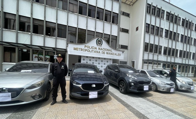 Los vehículos recuperados fueron dejados a disposición de la autoridad judicial competente con el propósito de adelantar las actuaciones administrativas 