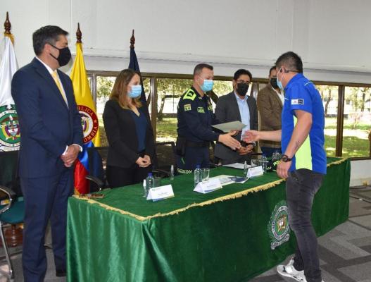 Actividad-clausura-Zona-de-Comercio-Legal-POLFA