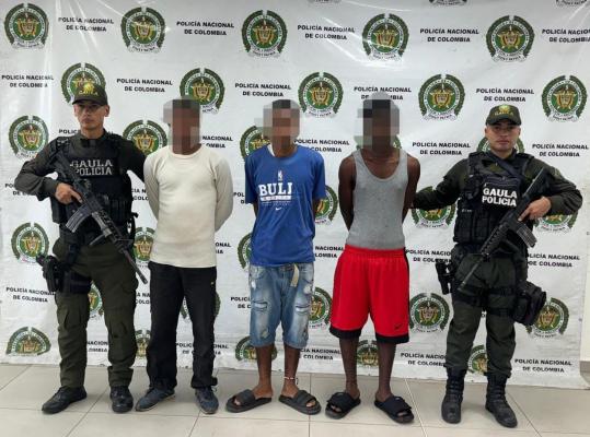 La Policía Nacional, logra la captura de cuatro personas y la imputación de cargos por diferentes delitos. 