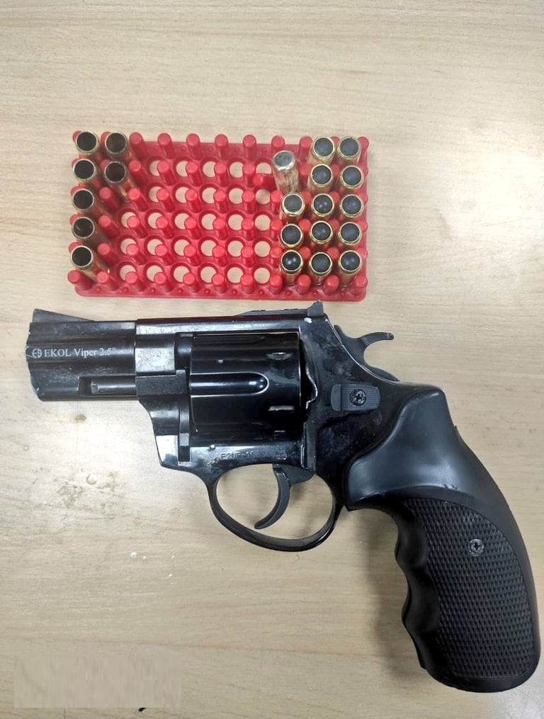  arma_traumatica_incautada