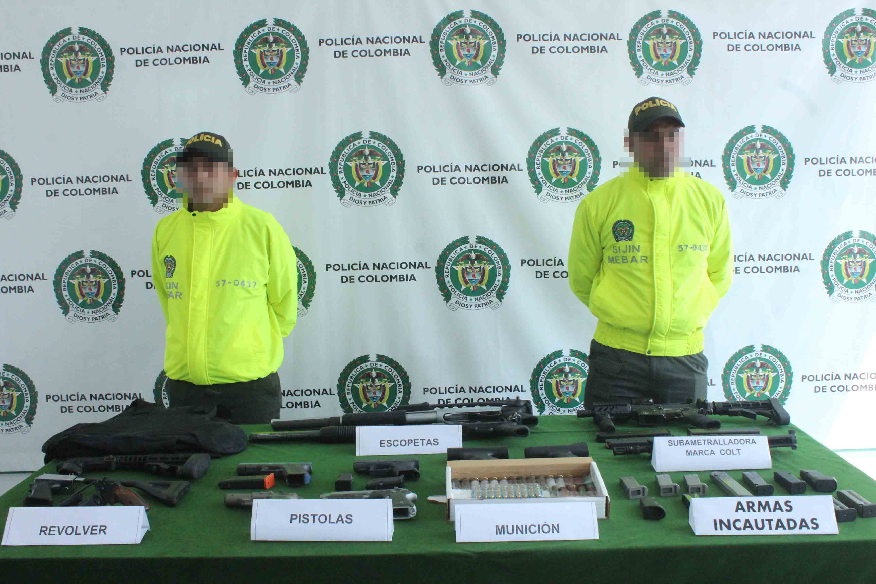 Uno de los capturados presenta seis anotaciones por diferentes delitos. 