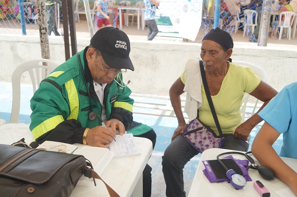 atencion-medica-policia-civica-de-mayores