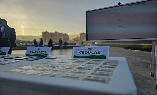 Cédulas que le fueron halladas al líder de la organización criminal