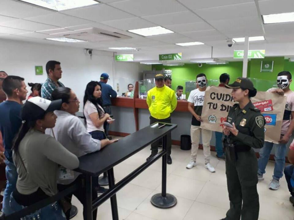 campaña-educativa-Ya-Llega-Diciembre-y-el-Bandido-Aprovecha3