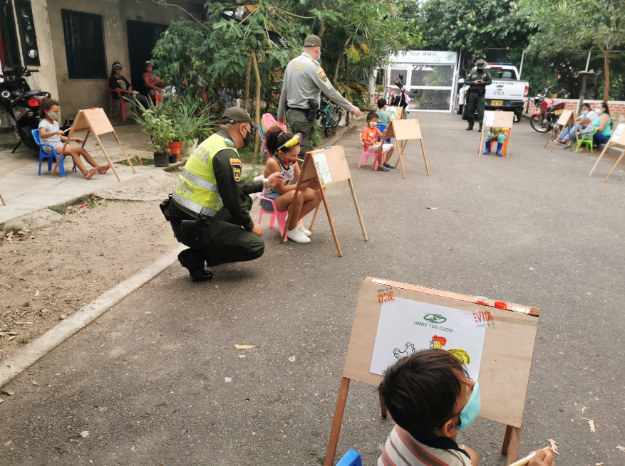 "Cuento y pintura a la cuadra", una estrategia en protección de los niños de Santander 