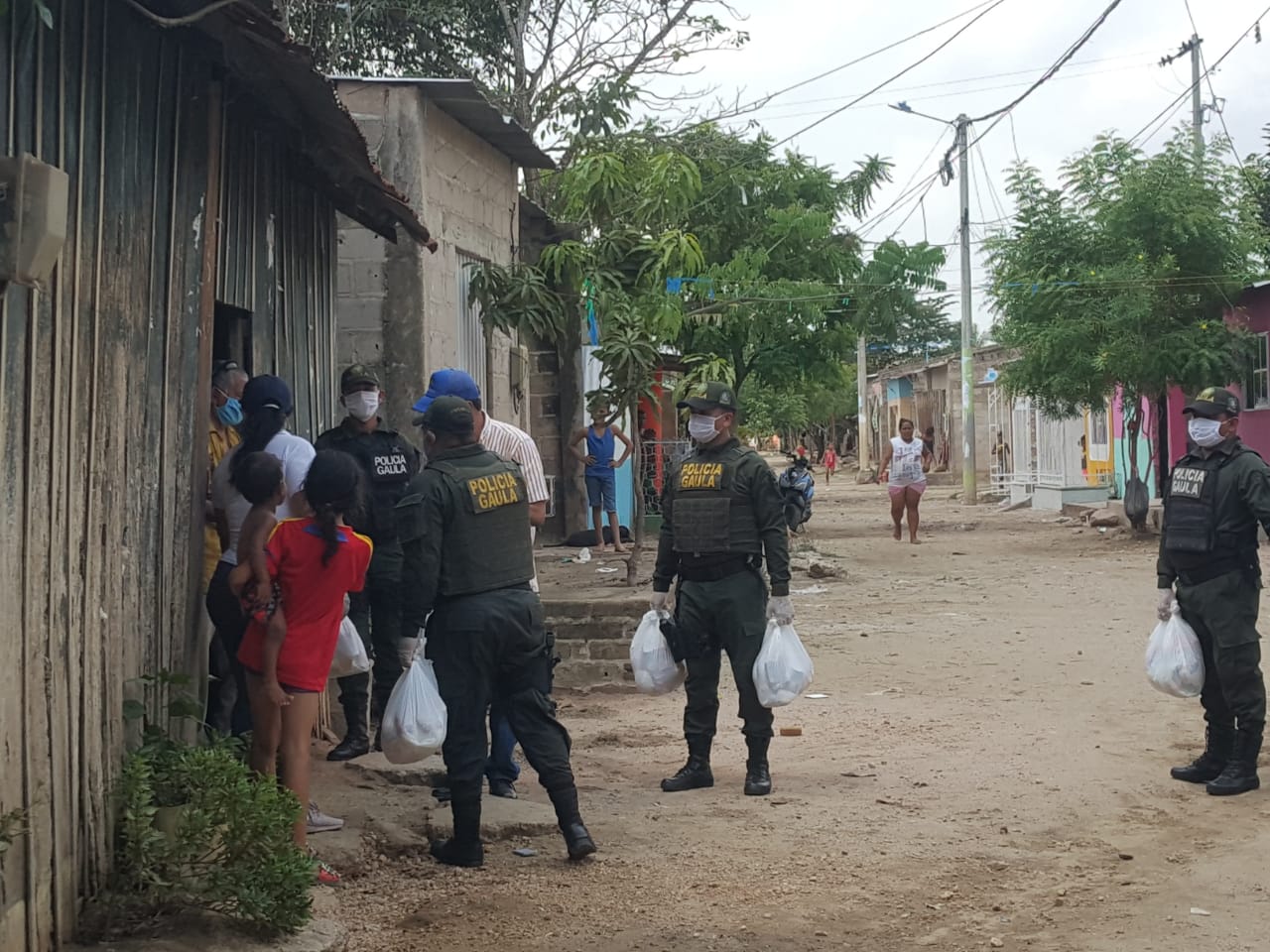 campana_entrega_de_mercados_gaula_magangue