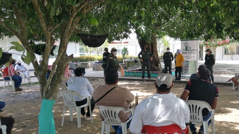 campaña contra la extorsion-yo no pago yo denuncio-gaula-algarrobo-charlas o reuniones