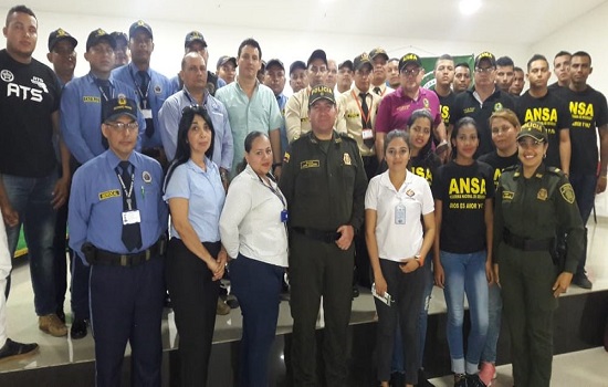 El evento contó con la participación de empresas y academias de vigilancia privada