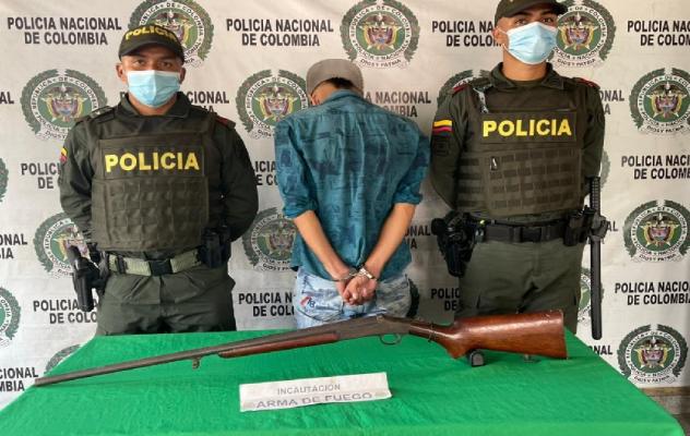 En Calarcá capturamos a un hombre portando un arma de fuego