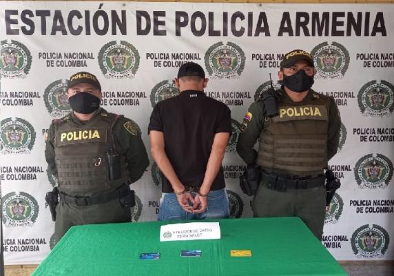 En armenia logramos la captura de un hombre por el delito de hurto y violación de datos personales