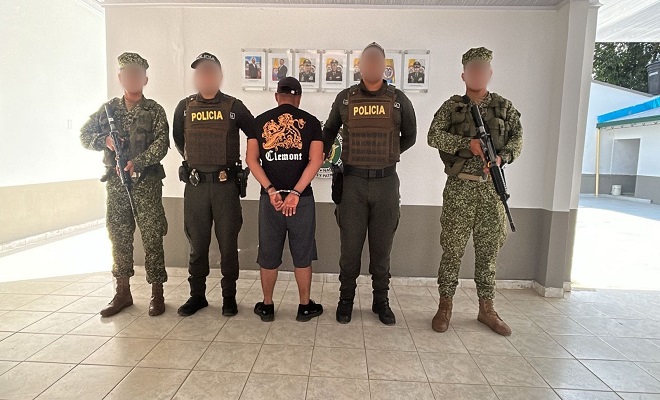 Sujeto capturado por orden judicial 