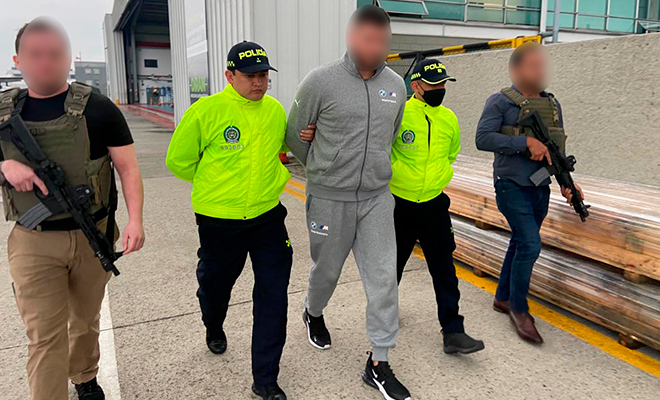 Capturado por los delitos de producción y tráfico no autorizados de drogas