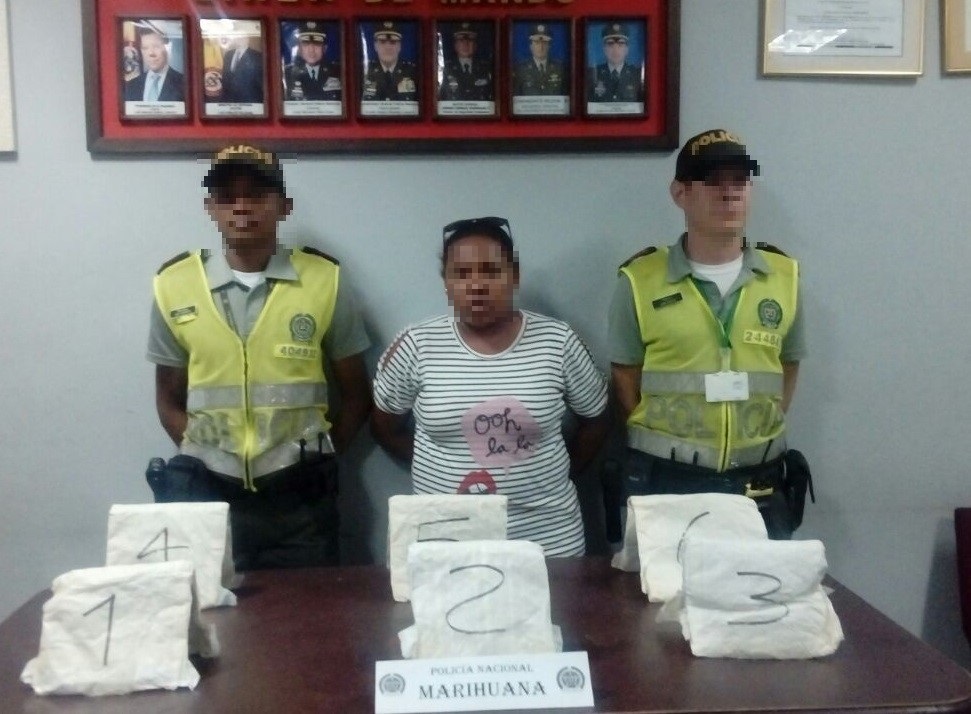 Ciudadana es capturada en el aeropuerto al hallársele en su poder 2000 gramos de marihuana