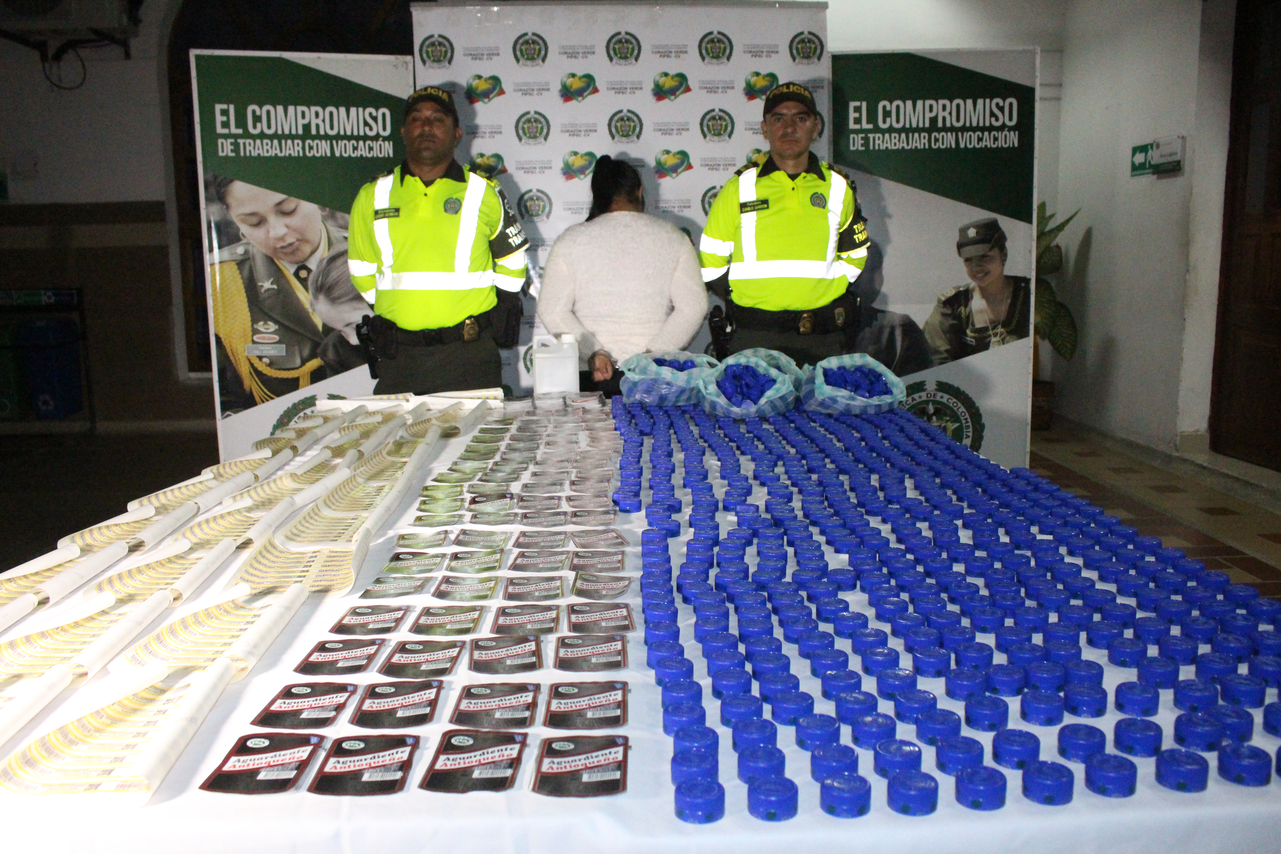 capturada_con_elementos_para_comercializar_licor_adulterado