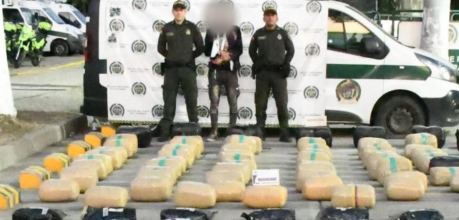 capturado con estupefacientes 