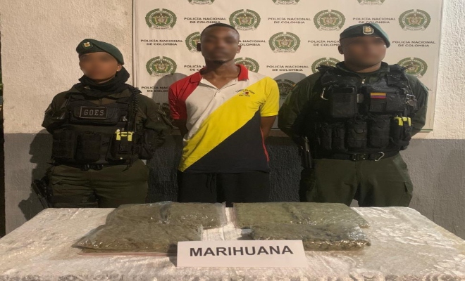Cayó en poder de la Policía Nacional alias el "Pescador", uno de los más grandes jíbaros del sector El Hoyo, del barrio La Esperanza