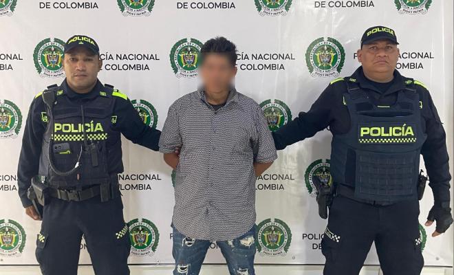 Gracias a la rápida acción policial, se logró la detención del presunto agresor y se garantizó la protección de la víctima.