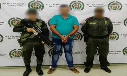 Presenta orden de captura por el delito de concierto para delinquir agravado