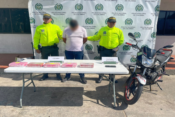 Le incautaron cinco kilos de clorhidrato de cocaína, y le inmovilizaron una motocicleta