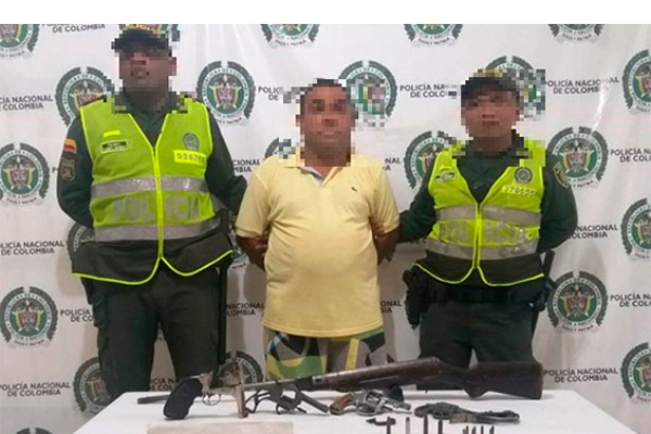 Capturamos-a-ciudadano-con-tres-armas-y-municiones