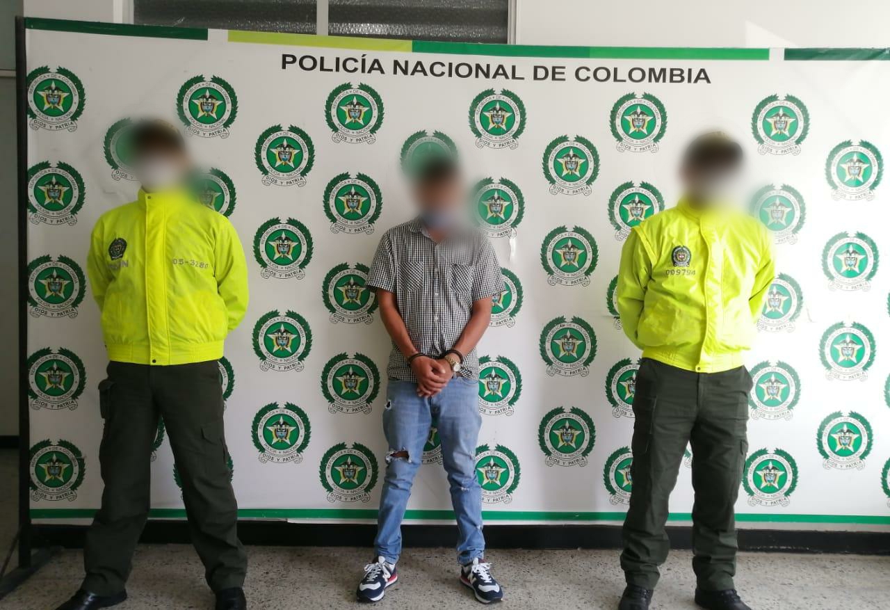 CAPTURADO-HURTO-DECAS