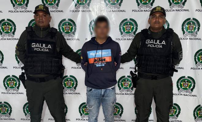 El capturado conocido con el alias de "Miguelito", presuntamente se hacía pasar por integrante del Grupo Delincuencial Común Organizado “Los Costeños”.
