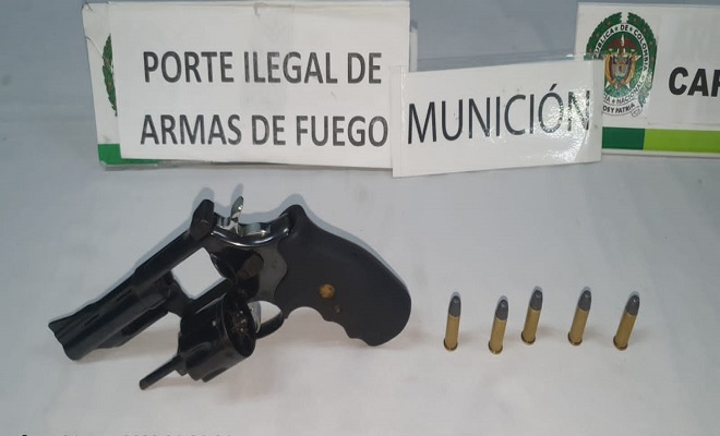 capturado portando una arma de fuego ilegal en Itagui