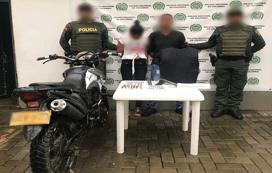 Se logró la incautación de una pistola, un chaleco antibalas, una motocicleta y un equipo celular