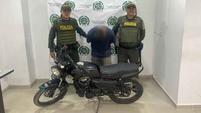 Un hombre fue capturado por el hurto de 1 millón 700 mil pesos que acababa de retirar una mujer.