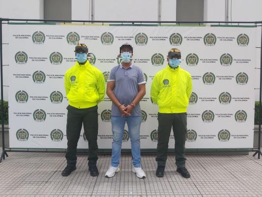 Por el delito de homicidio agravado fue capturado este sujeto, quien sería el responsable de atentar contra la vida de un joven de 22 años en belén de bajirá