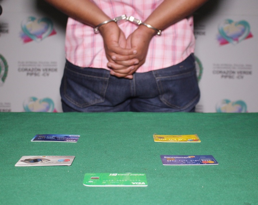 capturado_con_tarjetas_débito_hurtadas_