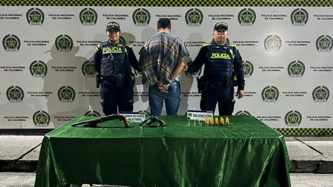 Capturado un hombre por el delito de porte, tráfico o tenencia de arma de fuego y municiones