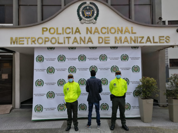 Capturado mediante orden judicial por porte ilegal de armas de fuego en Manizales