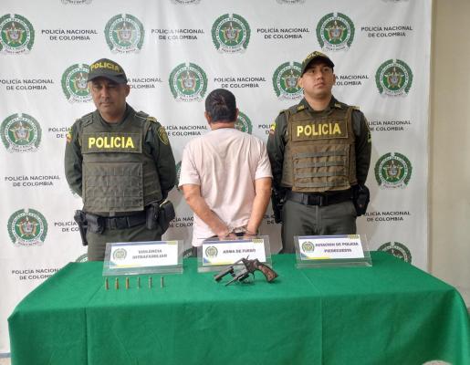 Capturamos un hombre por violencia intrafamiliar y porte ilegal de armas