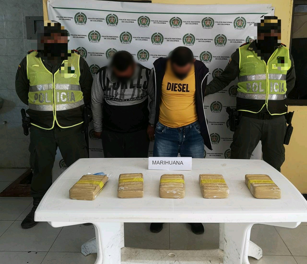 capturan a dos personas por el delito de estupefaciente 