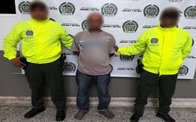 Uno de los capturados intimidaba a su hijastra
