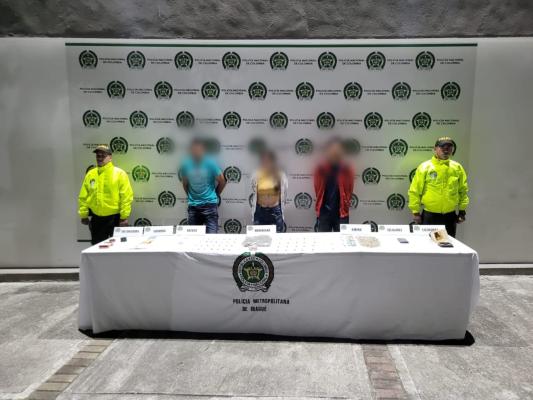 Dos diligencias de allanamiento y registro dieron como resultado la captura de tres personas.