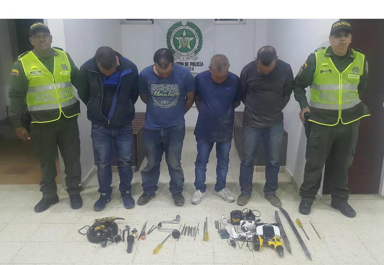 Capturados por cuadrante luego de intentar hurtar joyería en Girardota Antioquia