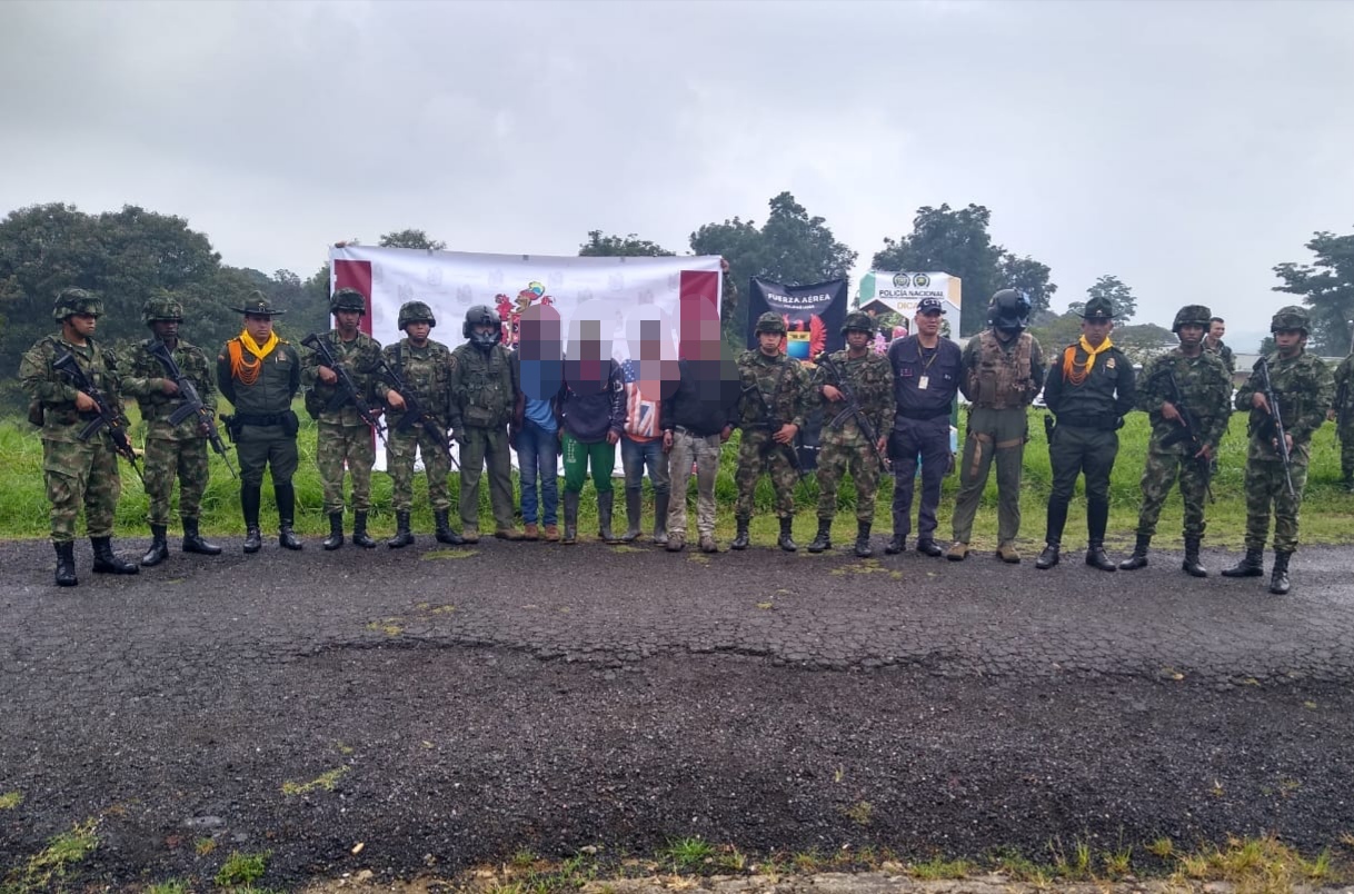 En la vereda Toche zona rural de la capital tolimense logramos la captura de 11 personas en flagrancia.