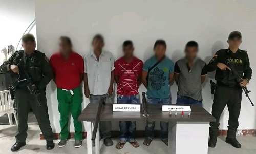 Se logró capturar a cinco personas e incautar dos armas de fuego con munición