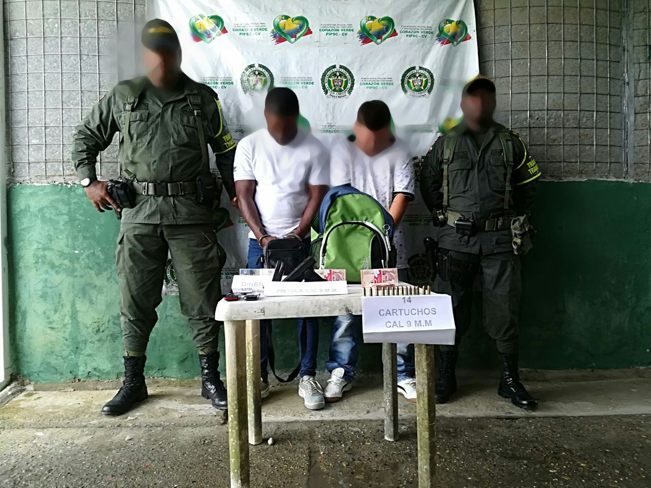 Con-06-millones-en-billetes-falsos-fueron-capturados-02-hombres-en-Unión-Panamericana