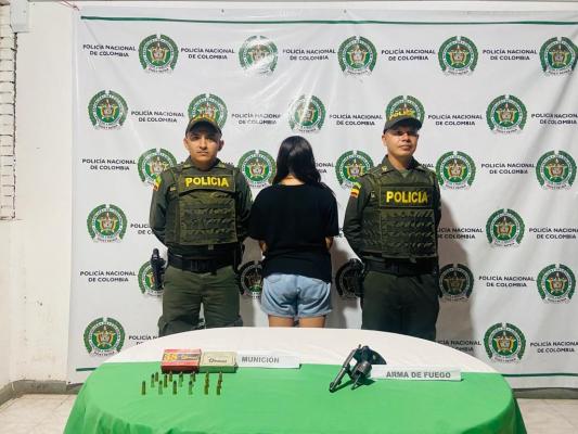 Capturados en flagrancia un hombre y una mujer por portar armas de fuego sin contar con permiso legal_2