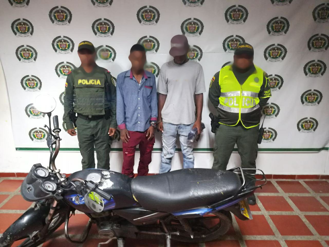 En-flagrancia-dos-capturados-por-hurto.